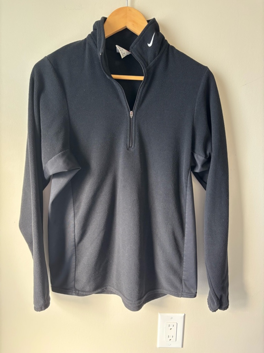 Nike Unisex Black Half-Zip Pullover Fleece